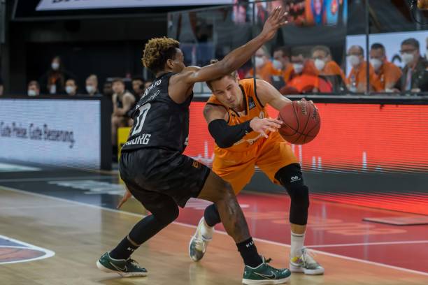 激烈的媒体 激烈的媒体