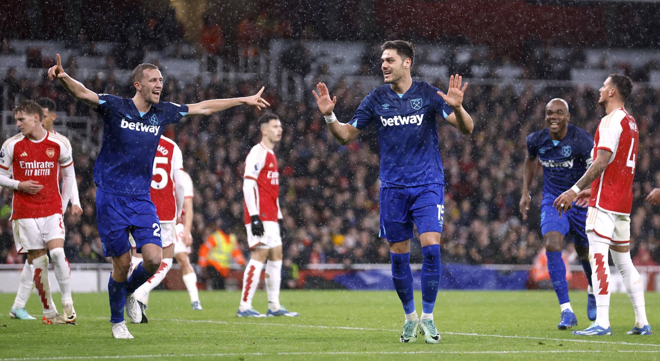 载着这支百 载着这支百