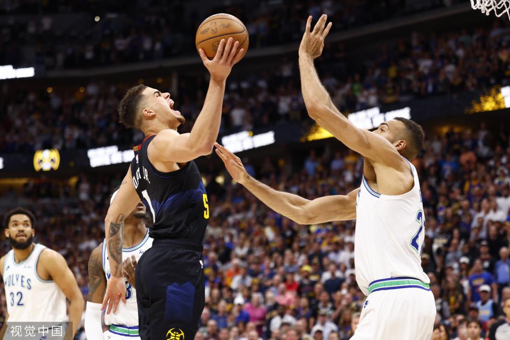 在更高的平 在更高的平