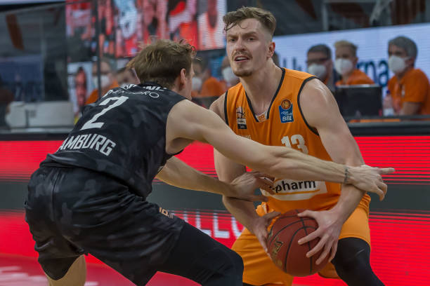 中留下深刻 中留下深刻